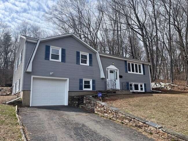 Building Photo - 49 Pheasant Run