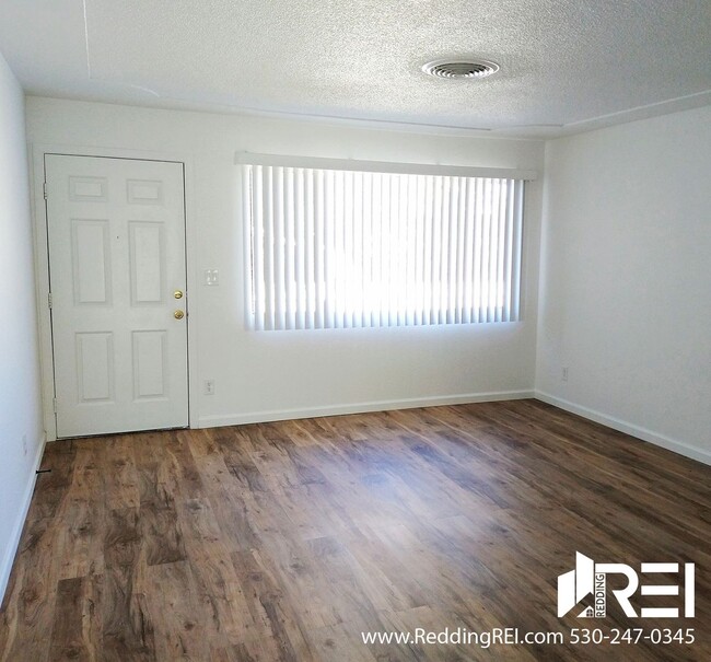 Foto del edificio - 2857 Duane Ave