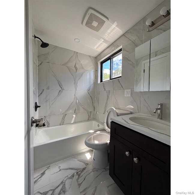 Foto del edificio - 177-37 115th Ave