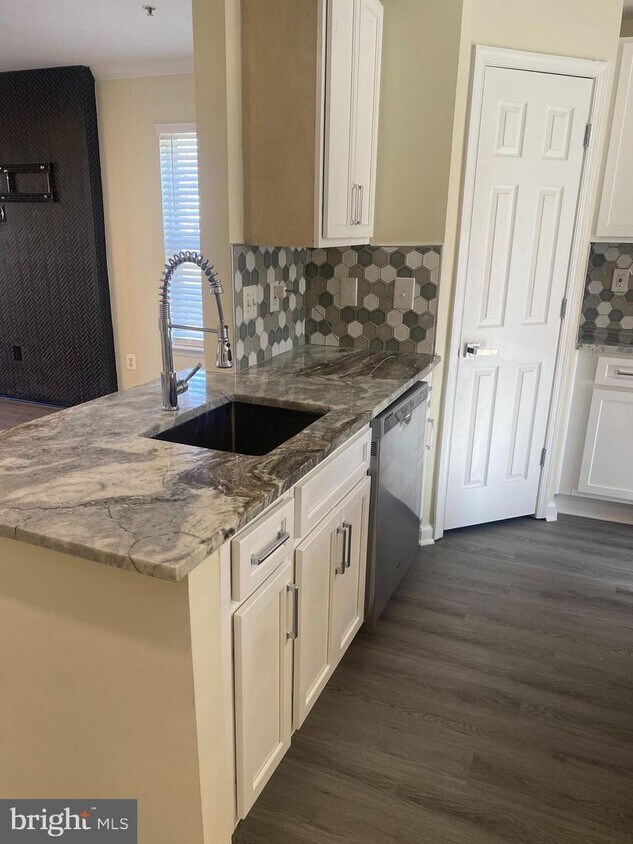 Foto principal - 9529 Branchleigh Rd