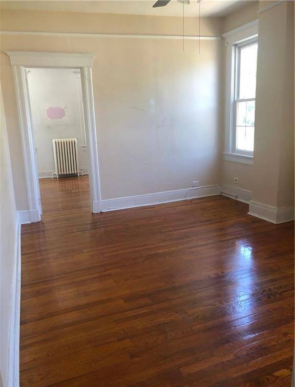 Foto del edificio - 208 Tompkins Ave