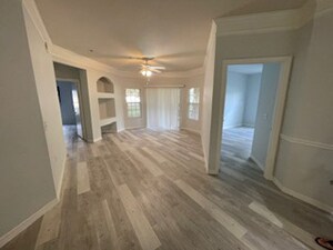 Living and family room - 5122 Northridge Rd