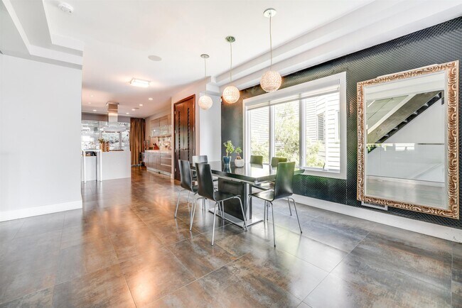 Foto del edificio - 760B Undercliff Ave