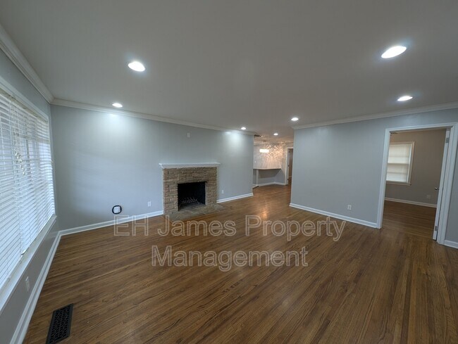 Foto del edificio - 1135 E 49th St