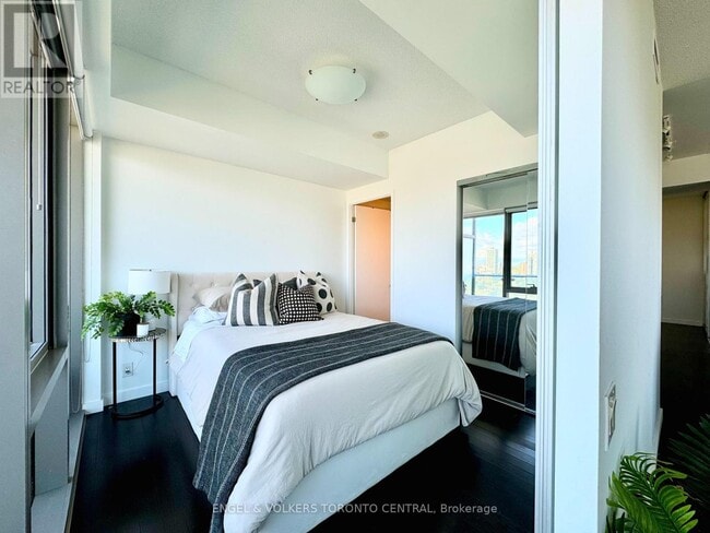 Photo du bâtiment - 390 Cherry St