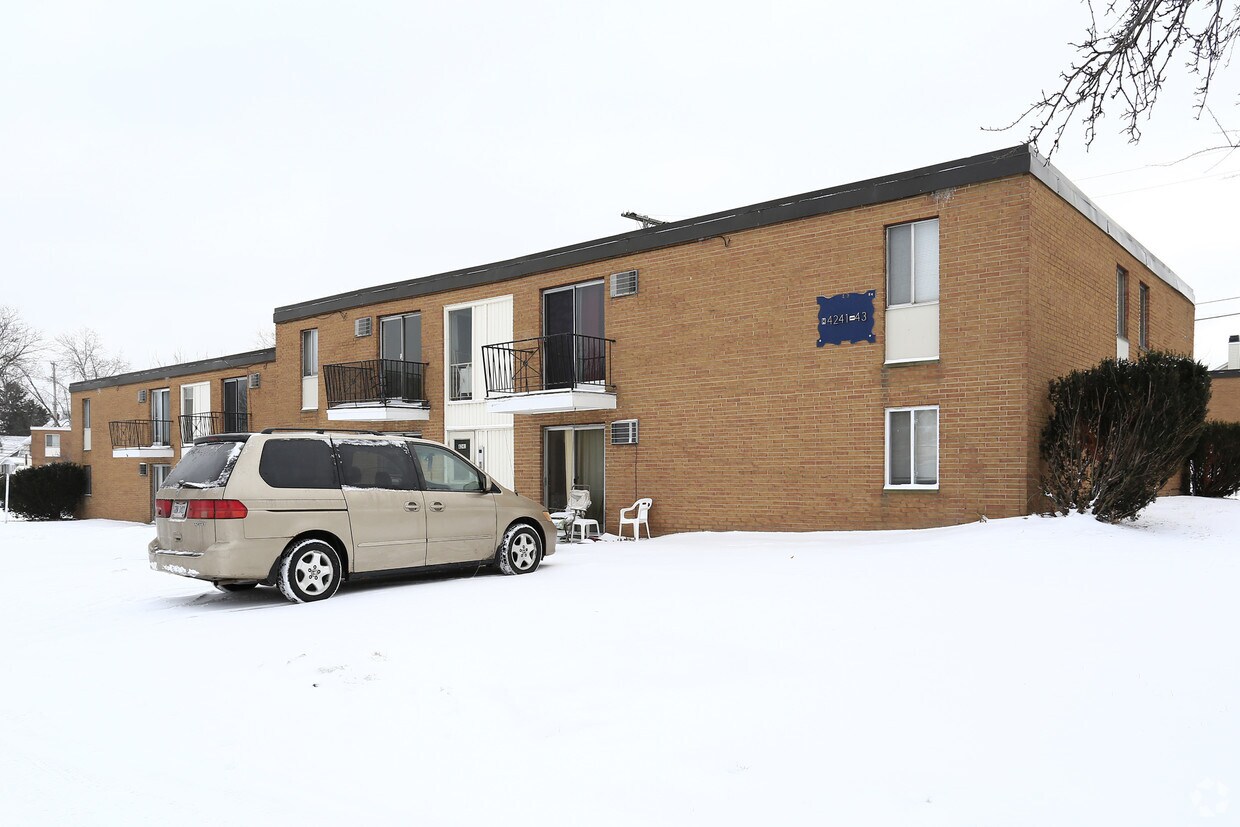 Foto principal - Brookview Commons Apartments