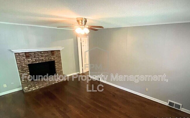 Building Photo - 3083 Dothan St