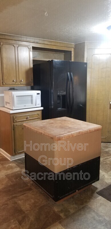 Building Photo - 1430 27th Ave