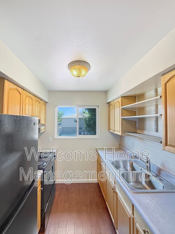 Building Photo - 1037 Mohr Ln