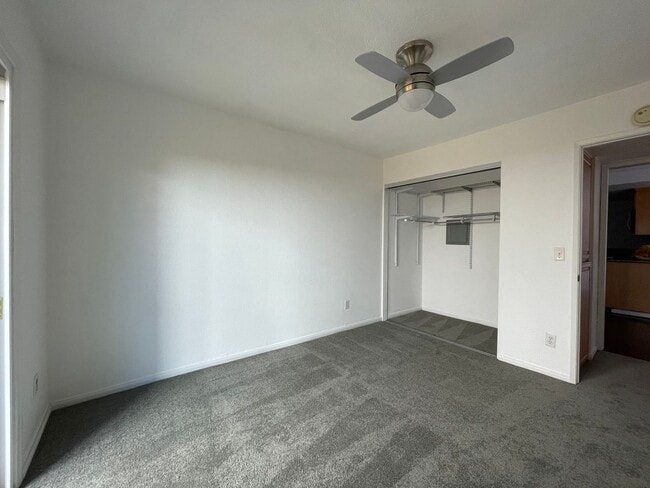Building Photo - Cozy 2 Bedroom, 1 Bath Townhome in the Heart of North Park!