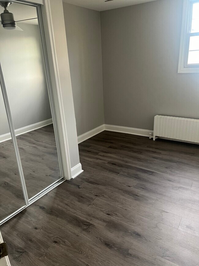 Building Photo - 1478 S 9th St