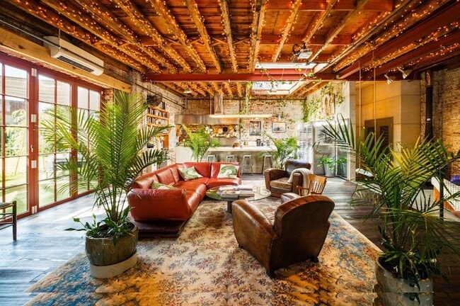 Photo - 125 Wolcott St House