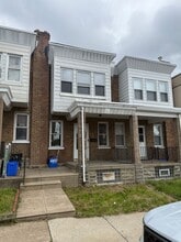 Building Photo - 6047 N Mascher St