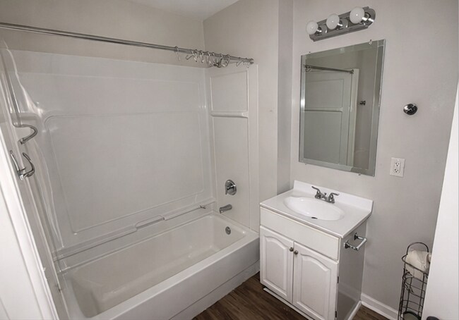 Building Photo - 750 Alaska St