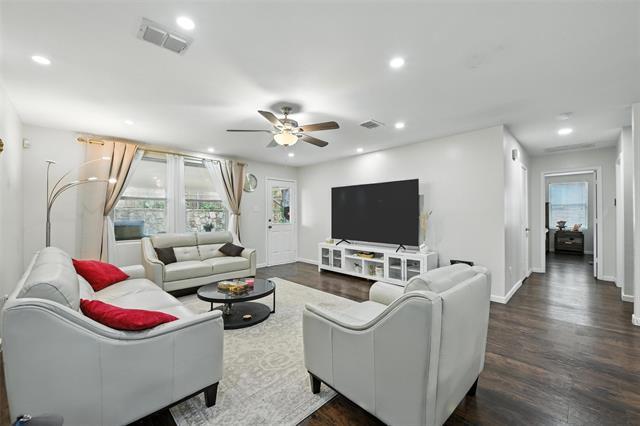 Foto del edificio - 12631 Vandelia St