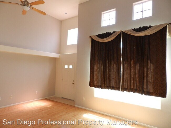 Building Photo - 3 br, 2.5 bath House - 112 W. Douglas Avenue