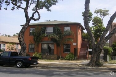 Building Photo - 1970 Pine Ave