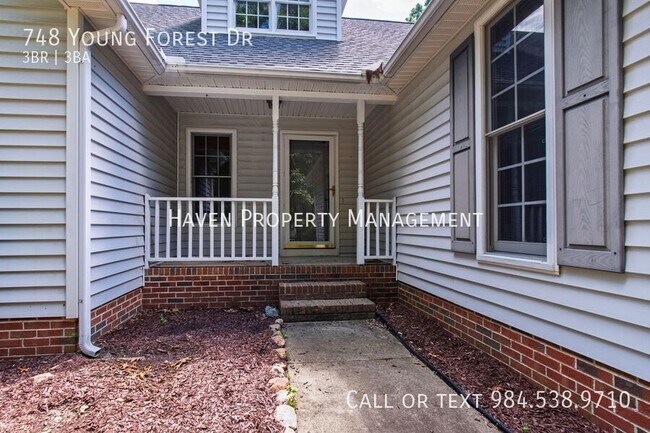 Foto del edificio - 748 Young Forest Dr