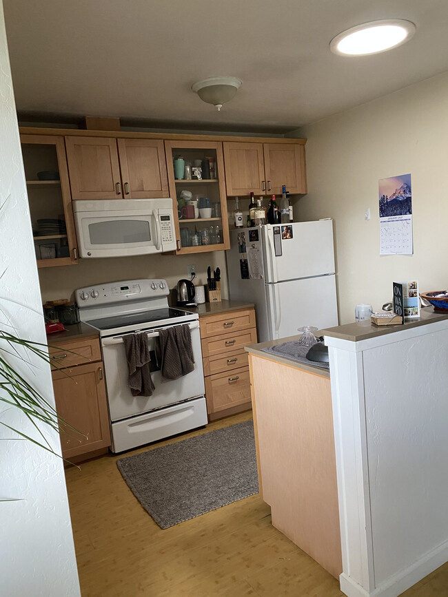 Foto del edificio - 4425 Jade St
