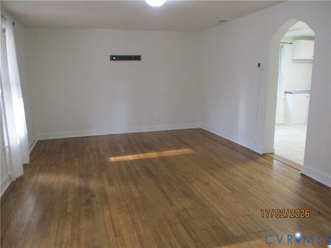 Building Photo - 13068 Cedar Ln