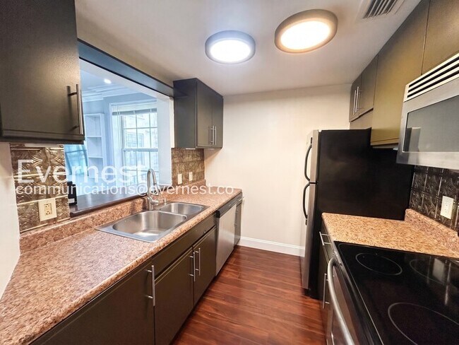 Foto del edificio - 1280 W Peachtree St NW