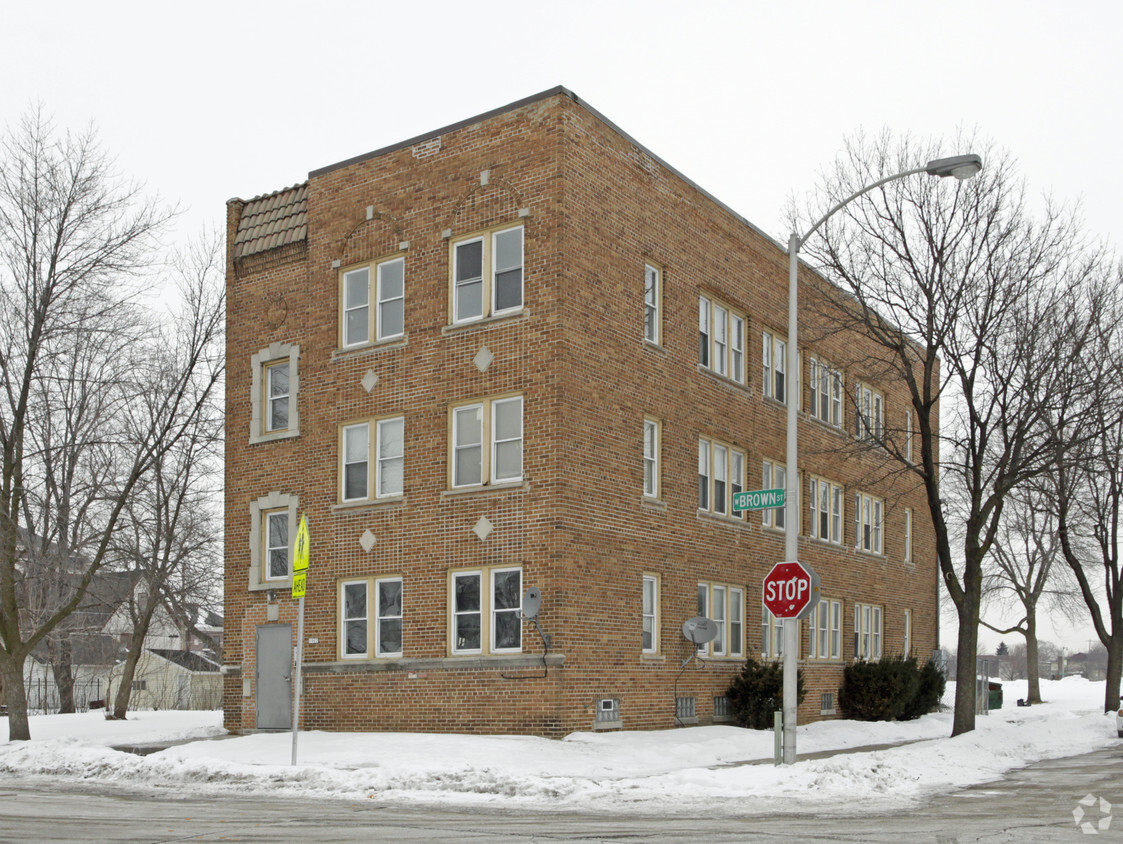 Primary Photo - 1902 W Brown St