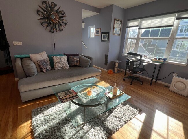 Foto del edificio - 2 bed 2.5 bath available NOW!