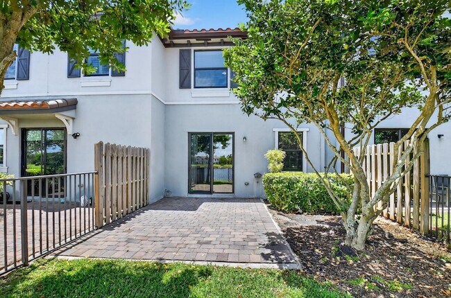 Foto del edificio - 12951 Anthorne Ln