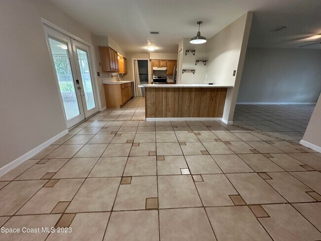 Foto del edificio - 4305 Fay Blvd