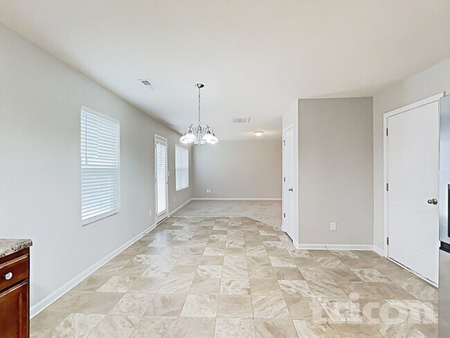 Building Photo - 135 Coddington Ln