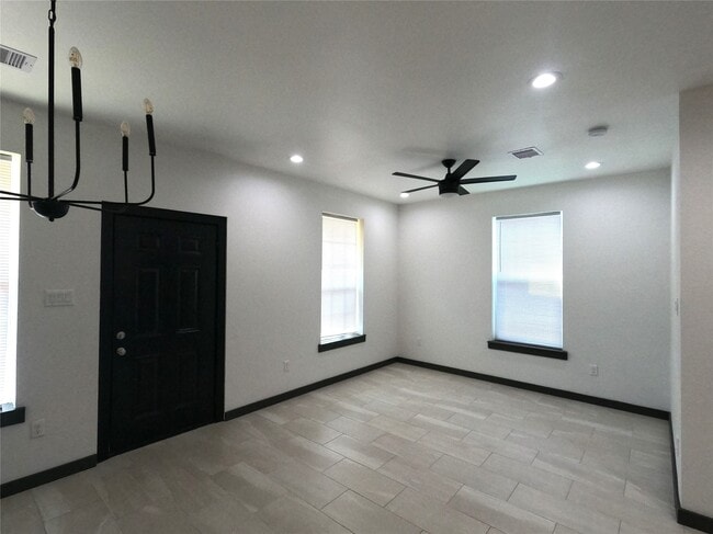 Building Photo - 5334 Rapido Rd