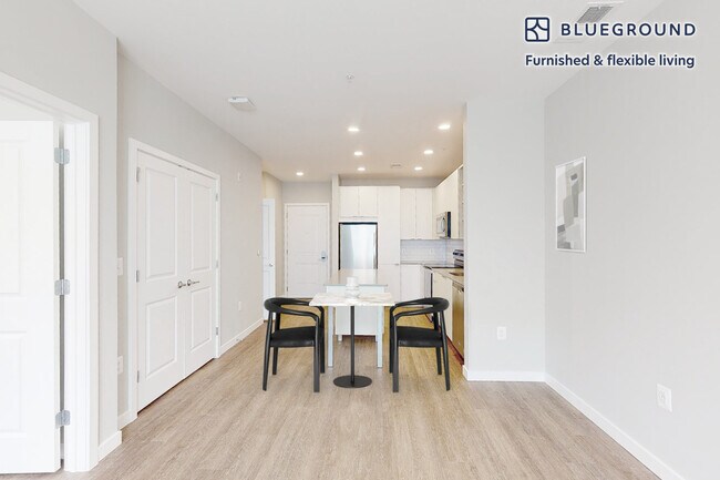 Foto del edificio - 12503 Ardennes Ave