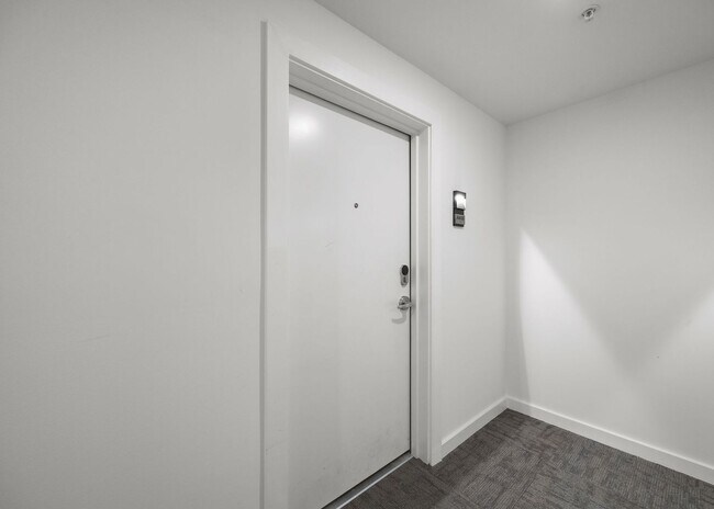 Interior Photo - The Peak at Scotts Lane