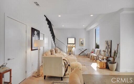 Foto del edificio - 1223 Larrabee St