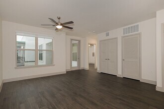 Building Photo - 8900 Six Pines Dr