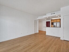 Building Photo - Wilshire Margot