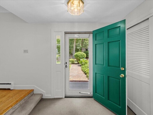 Foto del edificio - 15 Woodridge Rd