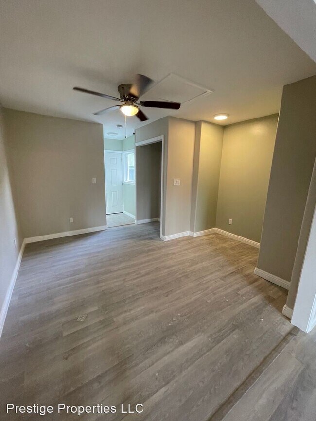 Foto del edificio - 4 br, 3 bath House - 217 N Kuakini Street