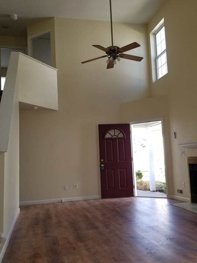 Building Photo - Nice Large House for Rent in North County