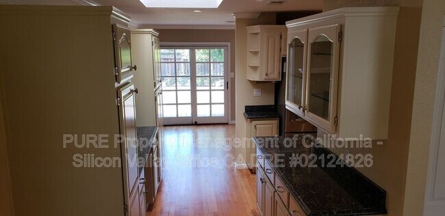 Building Photo - 1158 Fordham Way