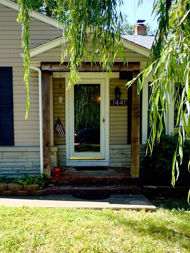 Foto del edificio - Ask about our Move in Special/ HALF off yo...