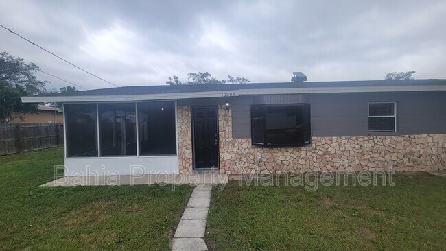 Foto del edificio - 10003 N Connechusett Rd