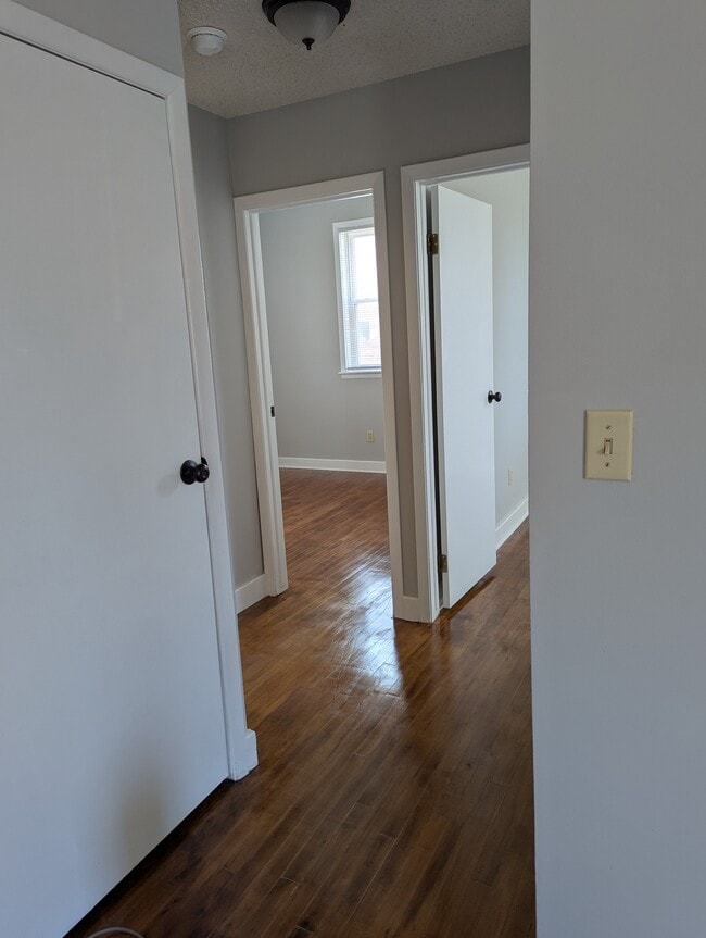 Hall - 1506 E 10th St