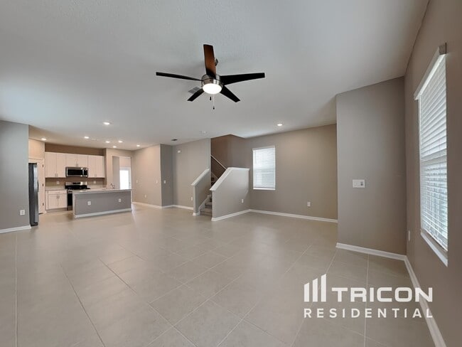 Building Photo - 741 Honeyrock St