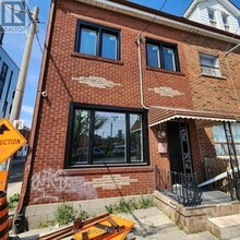 Building Photo - 206 Bathurst St