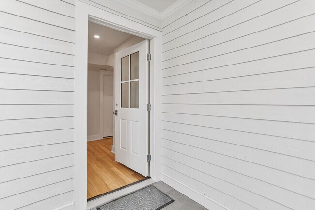 Building Photo - 23 Reynolds Pl