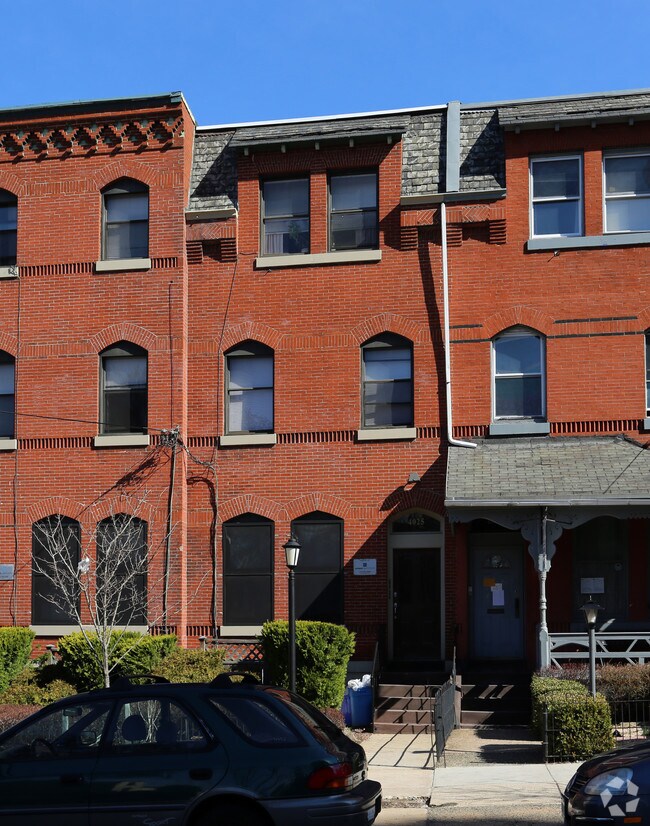 Building Photo - 4025 Locust St