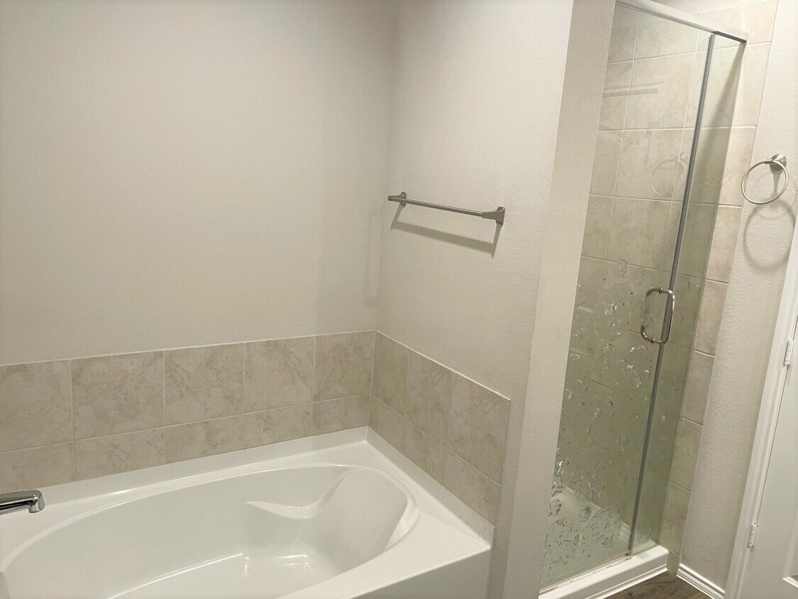 Building Photo - 22535 Theodoli Dr