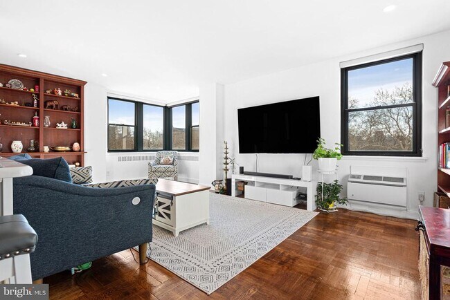 Foto del edificio - 2601 Pennsylvania Ave