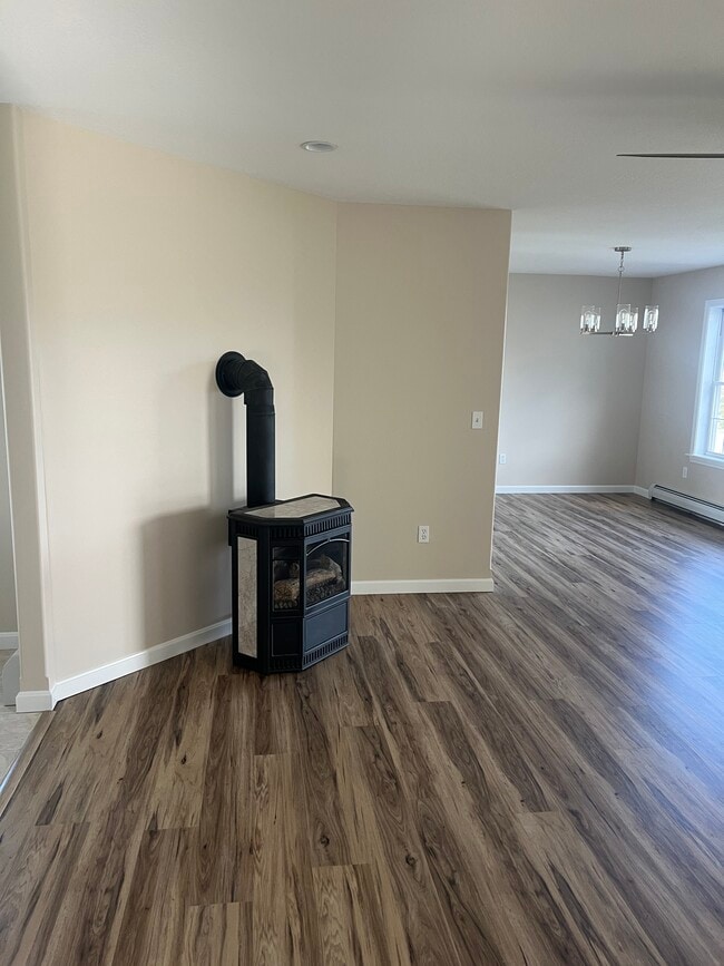 Propane stove - 10 Private Dr